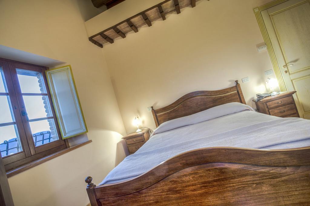 La Castellaia Resort Fabriano Exterior foto