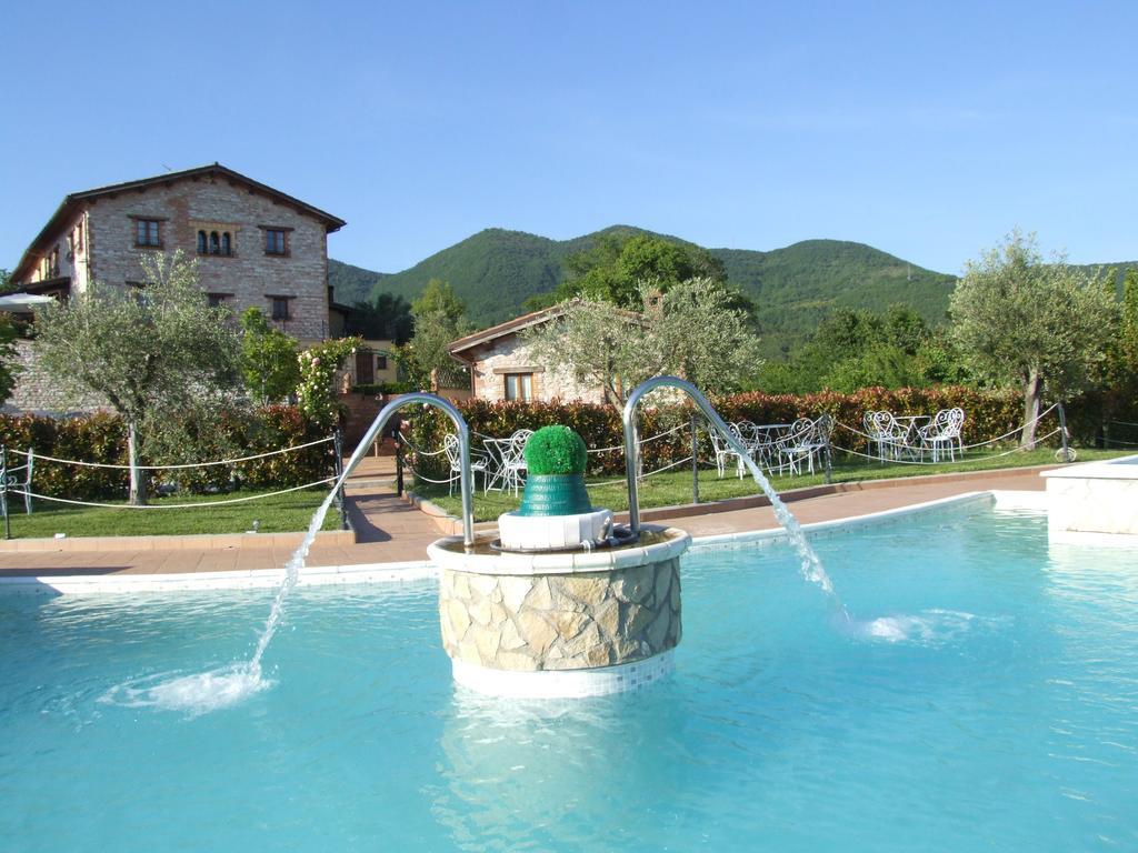 La Castellaia Resort Fabriano Exterior foto